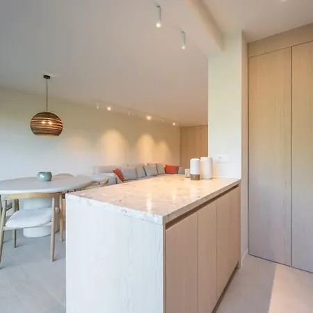 Luxurious Modern Escape Near & Shopping Apartamento *