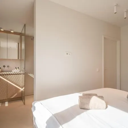 Luxurious Modern Escape Near & Shopping * Knokke-Heist