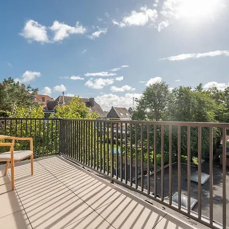 Luxurious Modern Escape Near & Shopping