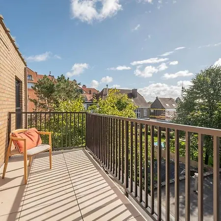 Luxurious Modern Escape Near & Shopping *